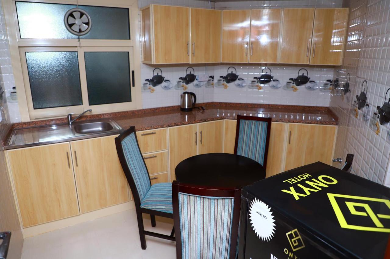 Onyx Hotel Apartments - Maha Hospitality Group อัจมาน ภายนอก รูปภาพ