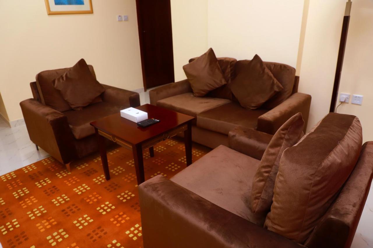 Onyx Hotel Apartments - Maha Hospitality Group อัจมาน ภายนอก รูปภาพ