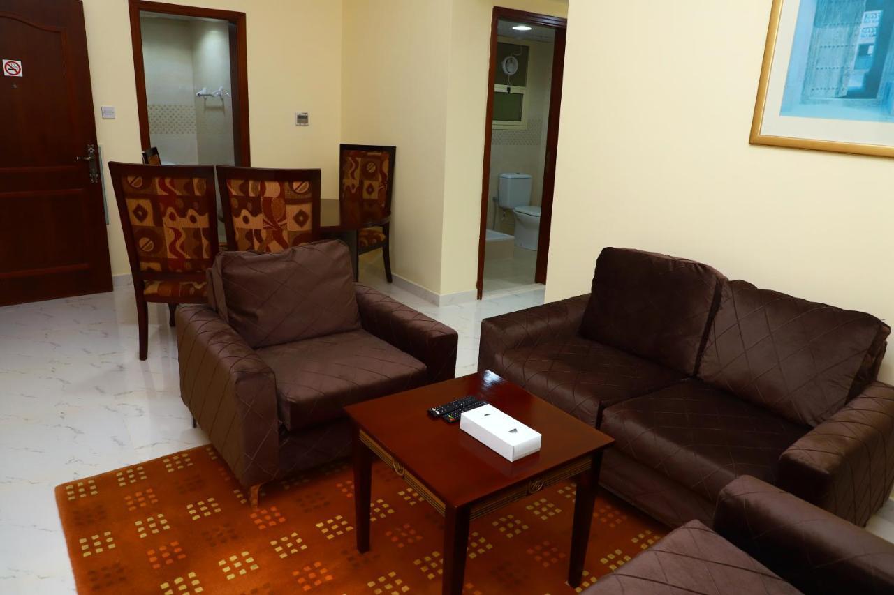 Onyx Hotel Apartments - Maha Hospitality Group อัจมาน ภายนอก รูปภาพ
