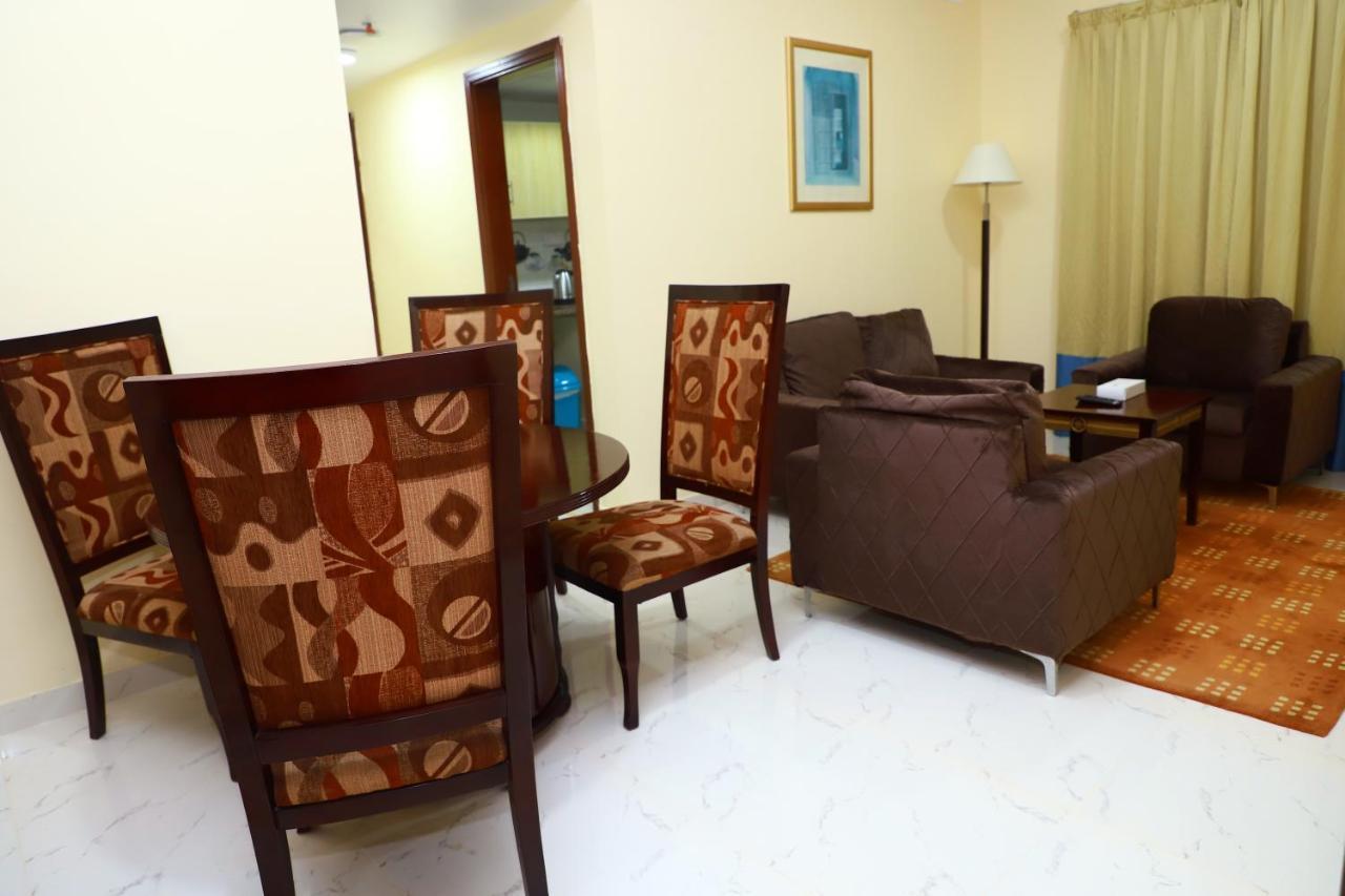 Onyx Hotel Apartments - Maha Hospitality Group อัจมาน ภายนอก รูปภาพ
