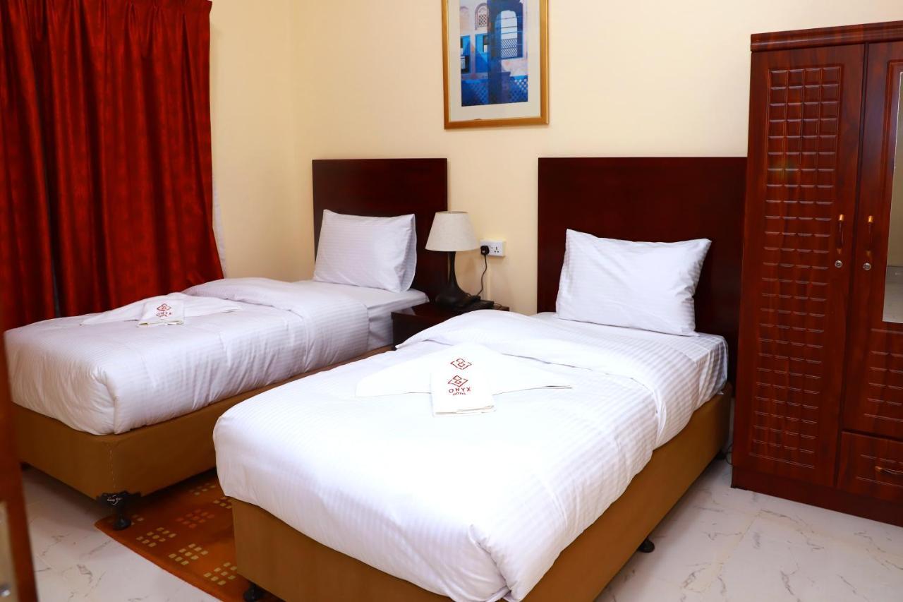 Onyx Hotel Apartments - Maha Hospitality Group อัจมาน ภายนอก รูปภาพ