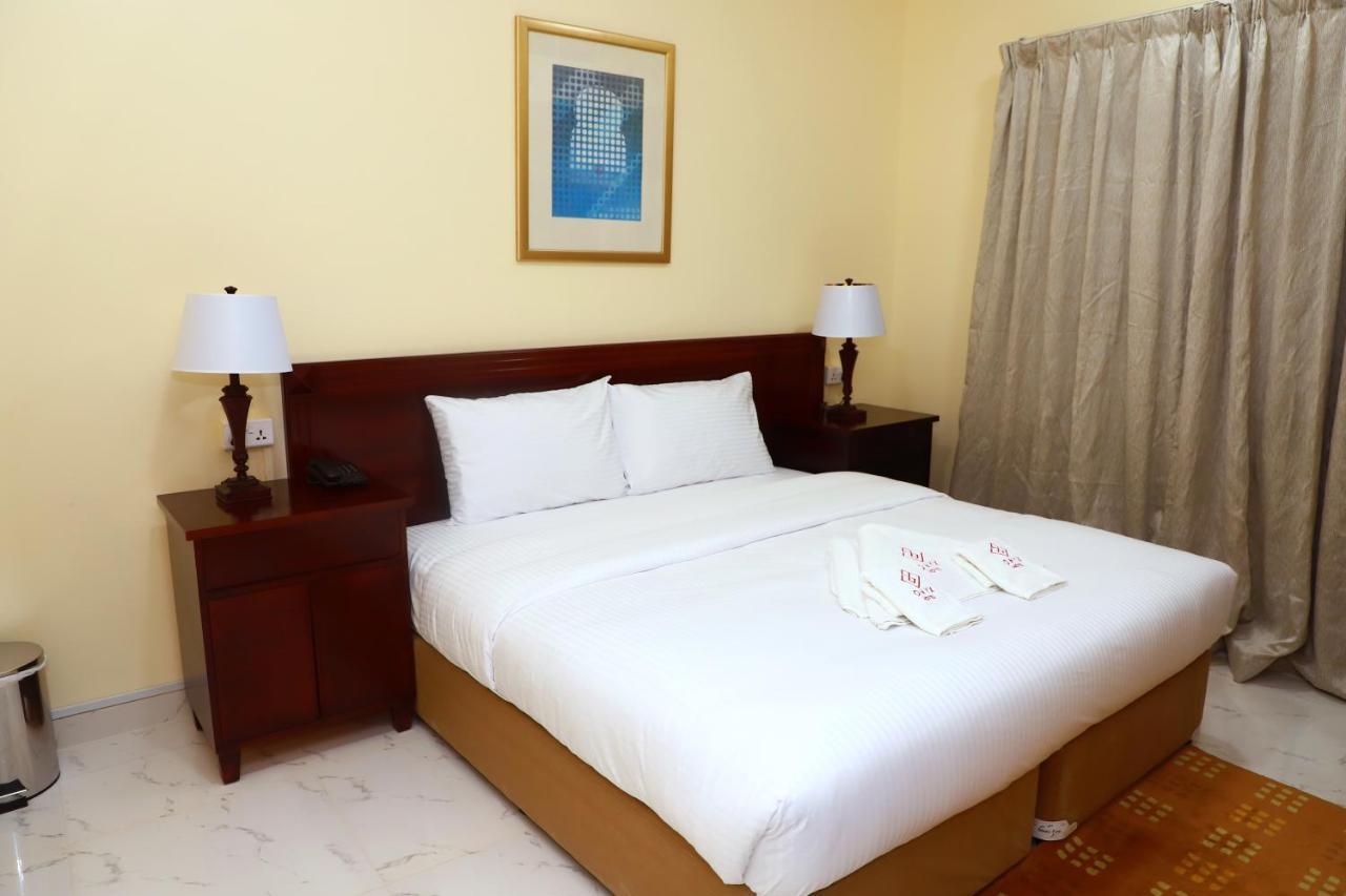 Onyx Hotel Apartments - Maha Hospitality Group อัจมาน ภายนอก รูปภาพ